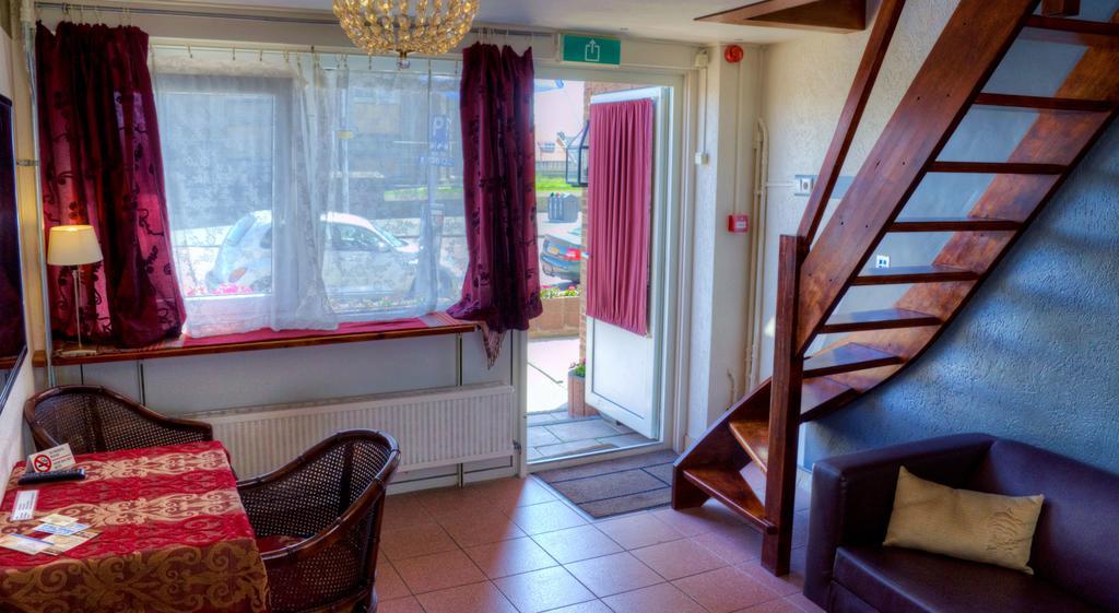 Pension & Spa De Watertoren Zandvoort Rum bild