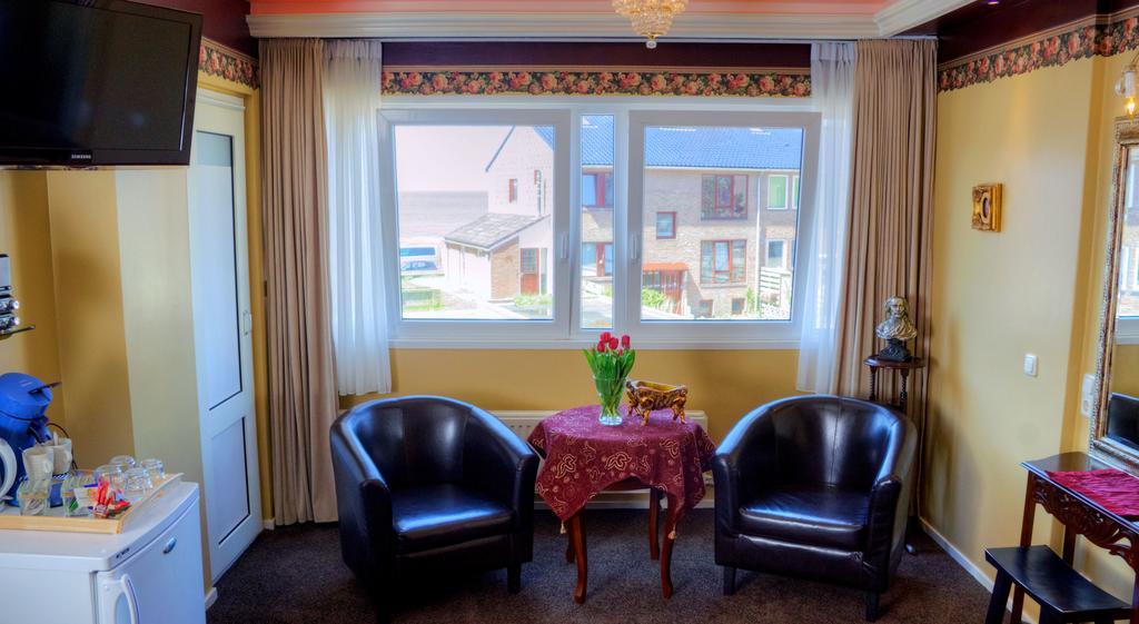 Pension & Spa De Watertoren Zandvoort Rum bild